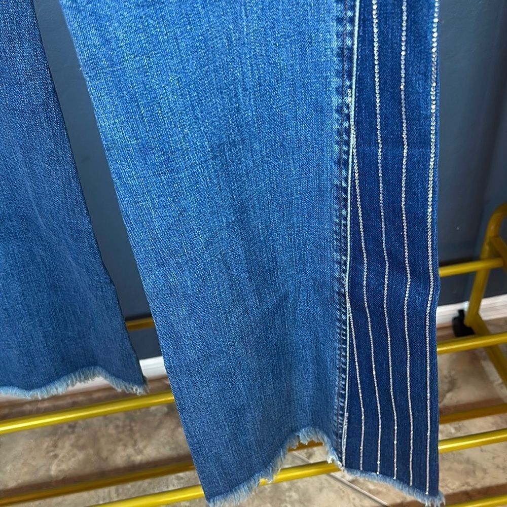 NWT Blue B Flare Wide Leg Jeans with High Waist and Distressed‎ Details - Picture 8 of 10